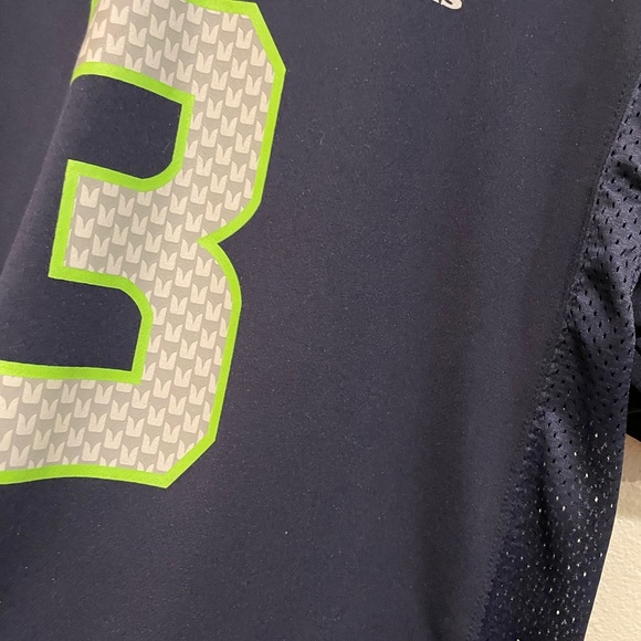 NFL youth Seahawks jersey Wilson #3. - Picture 3 of 3